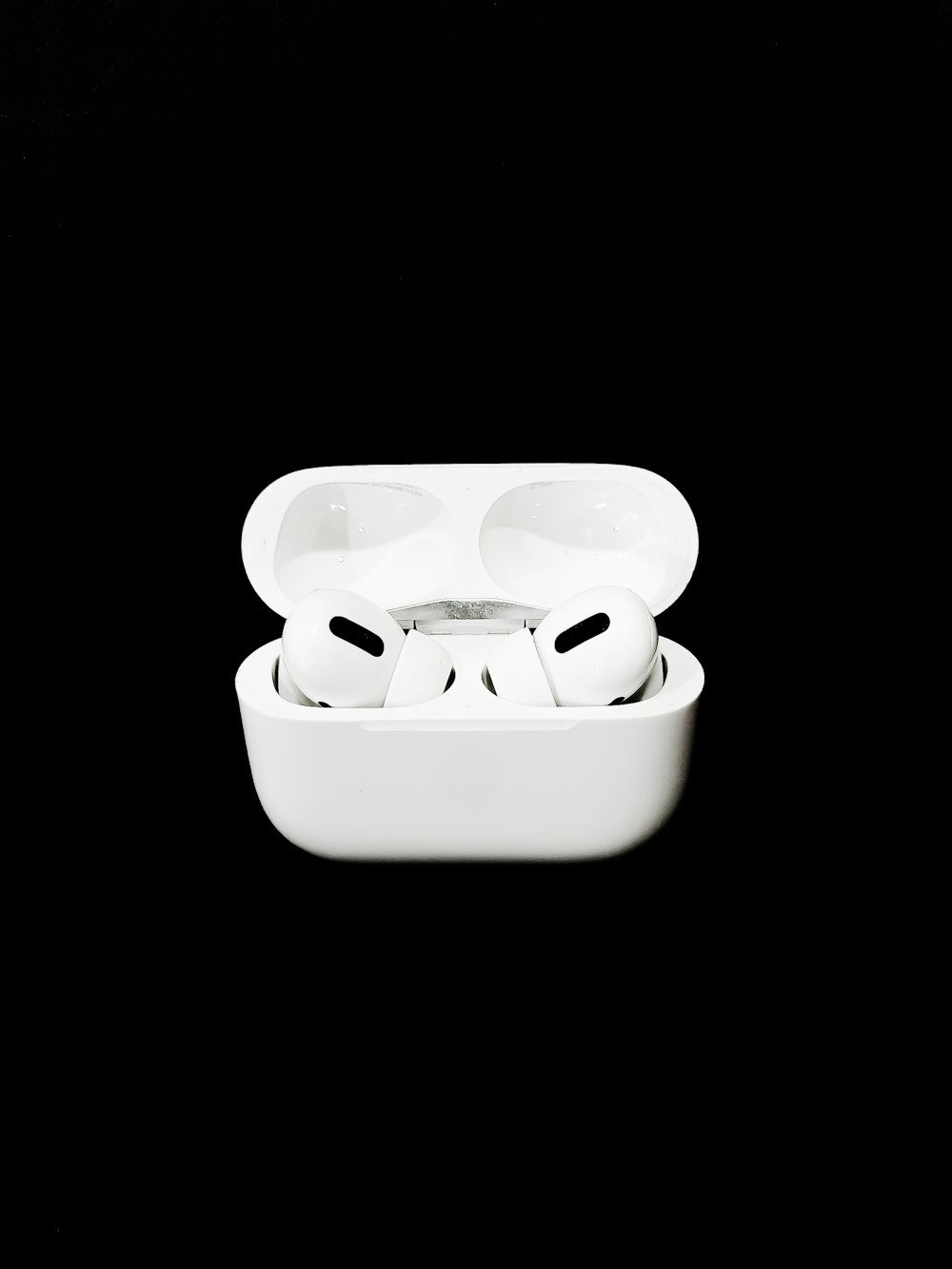 Accesorios: relojes, AirPods, cargadores